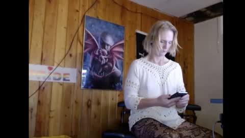 Snapshot of jamiebottoms chatting on 19, 12, 2025 Jamie Bottoms online show from 19, 12, 2025