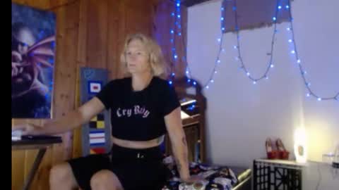 Jamie Bottoms online show from 20, 7, 2026