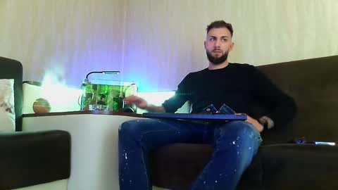 Snapshot of jamienoxus chatting on 4, 3, 2025 Robbie online show from 4, 3, 2025