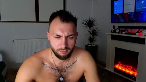 Snapshot of jamienoxus chatting on 21, 11, 2025 Robbie online show from 21, 11, 2025