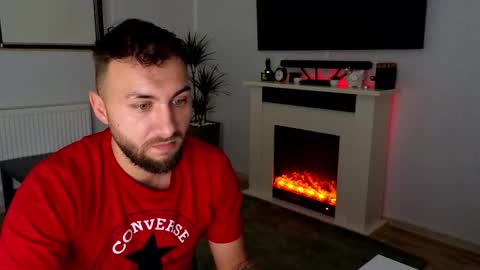 Snapshot of jamienoxus chatting on 22, 11, 2025 Robbie online show from 22, 11, 2025