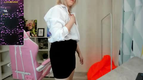 jane_broks online show from 8, 1, 2025