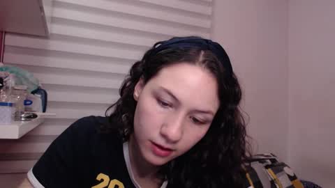 Snapshot of jane_r chatting on 3, 12, 2025 Jane online show from 3, 12, 2025