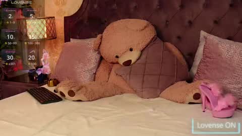 JaneDevine online show from 13, 2, 2025