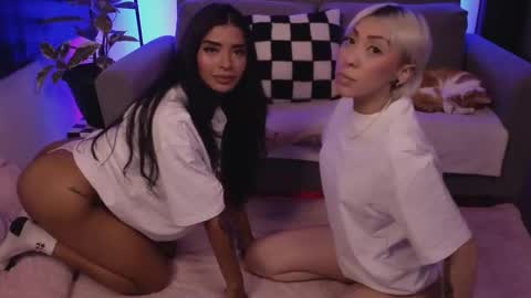 Snapshot of janehart_ chatting on 19, 11, 2025 Jane online show from 19, 11, 2025