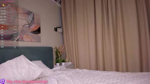 Snapshot of janetjennings chatting on 22, 10, 2025 Day Alice Night Stella online show from 22, 10, 2025