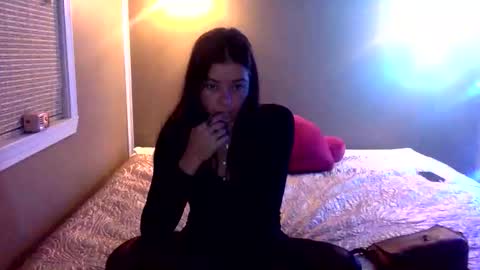 Snapshot of janicepepper chatting on 4, 11, 2025 janicepepper online show from 4, 11, 2025