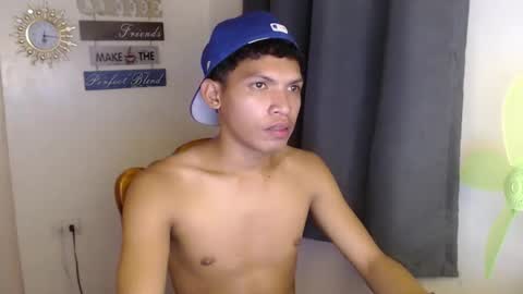 Snapshot of janlloyd04 chatting on 1, 10, 2025 janlloyd04 online show from 1, 10, 2025