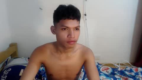 Snapshot of janlloyd04 chatting on 22, 10, 2025 janlloyd04 online show from 22, 10, 2025