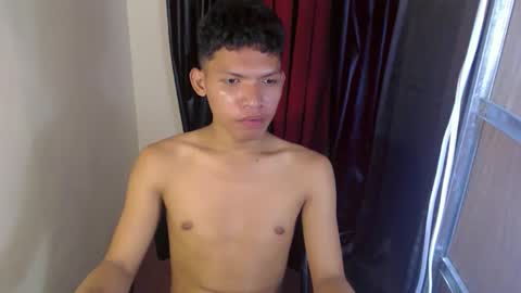 Snapshot of janlloyd04 chatting on 23, 10, 2025 janlloyd04 online show from 23, 10, 2025