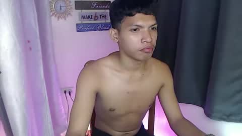 Snapshot of janlloyd04 chatting on 9, 11, 2025 janlloyd04 online show from 9, 11, 2025