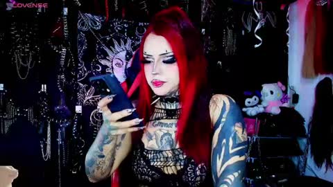 Snapshot of janna_ink chatting on 8, 5, 2026 online show from 8, 5, 2026