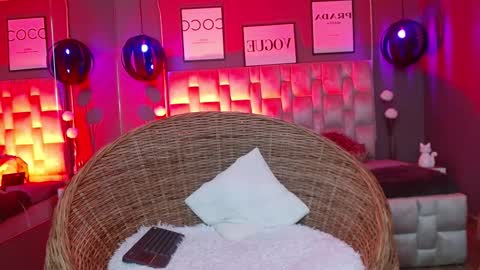 Snapshot of janne_loving chatting on 10, 10, 2025 janne online show from 10, 10, 2025
