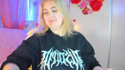 Snapshot of jansylines chatting on 28, 2, 2025 JansyLines online show from 28, 2, 2025