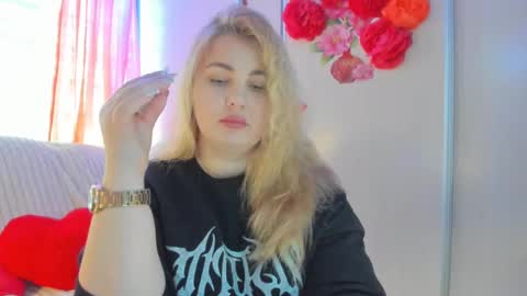 Snapshot of jansylines chatting on 11, 3, 2025 JansyLines online show from 11, 3, 2025