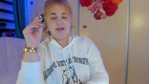 Snapshot of jansylines chatting on 29, 10, 2025 JansyLines online show from 29, 10, 2025