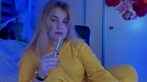 Snapshot of jansylines chatting on 3, 11, 2025 JansyLines online show from 3, 11, 2025