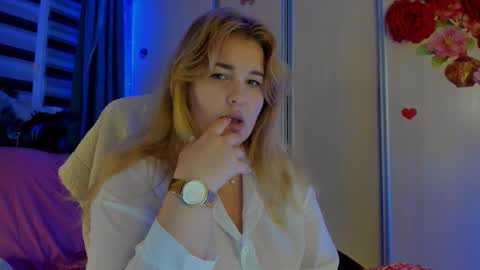 Snapshot of jansylines chatting on 9, 11, 2025 JansyLines online show from 9, 11, 2025