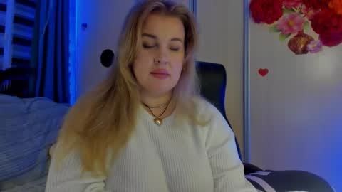 Snapshot of jansylines chatting on 13, 11, 2025 JansyLines online show from 13, 11, 2025