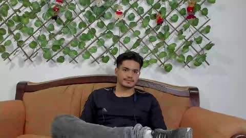 janus_m online show from 13, 12, 2024