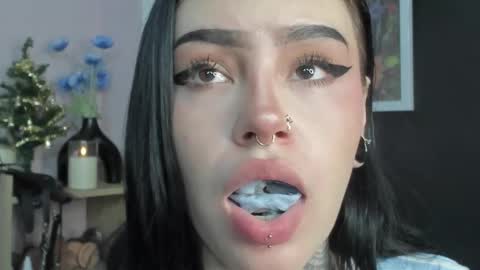 Snapshot of jas_miin chatting on 4, 12, 2025 Maria online show from 4, 12, 2025