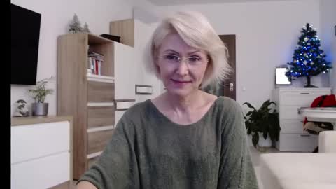 Jasmin room for people 40 online show from 8, 12, 2024