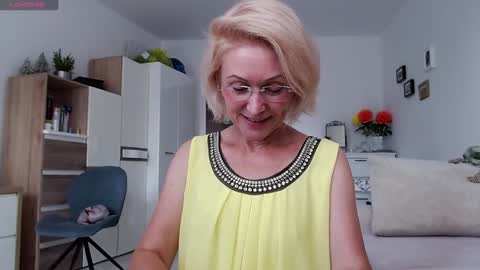 Jasmin room for people 40 online show from 10, 9, 2025