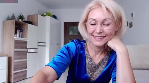Jasmin room for people 40 online show from 14, 9, 2025