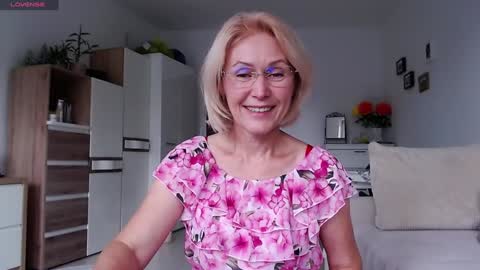 Jasmin room for people 40 online show from 30, 9, 2025