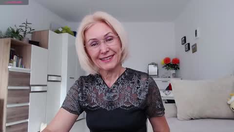Jasmin room for people 40 online show from 9, 10, 2025