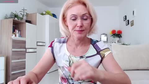 Jasmin room for people 40 online show from 18, 10, 2025