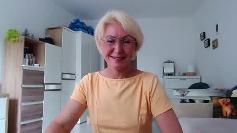 Jasmin room for people 40 online show from 24, 5, 2026