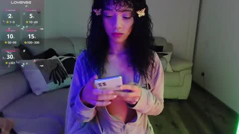 Snapshot of jasmine_019 chatting on 24, 1, 2025 J- next transmission december 4 online show from 24, 1, 2025