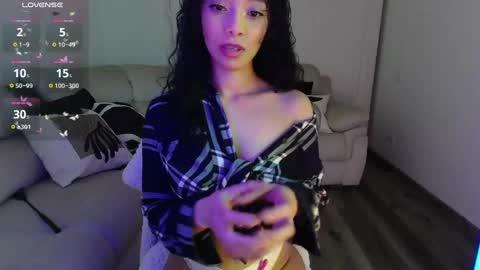 Snapshot of jasmine_019 chatting on 7, 2, 2025 J- next transmission december 4 online show from 7, 2, 2025