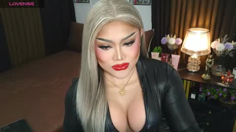 Jasmine Brandy online show from 15, 9, 2025