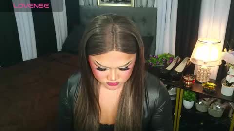 Jasmine Brandy online show from 28, 11, 2025