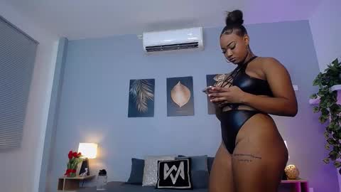 Snapshot of jasminecampbell chatting on 13, 12, 2024 Instagram jasminecampbell1 online show from 13, 12, 2024