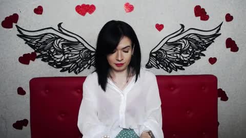 JasmineKouch online show from 14, 2, 2025