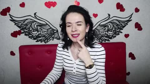 JasmineKouch online show from 20, 2, 2025