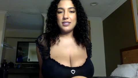 Snapshot of jasminexmarie chatting on 14, 1, 2025 Jasmine Marie online show from 14, 1, 2025