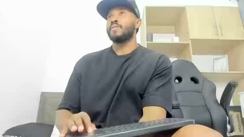 Snapshot of jason_fenix chatting on 11, 9, 2025 Jason online show from 11, 9, 2025