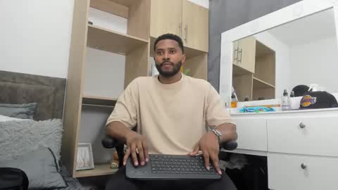 Snapshot of jason_fenix chatting on 25, 10, 2025 Jason online show from 25, 10, 2025