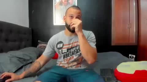 Snapshot of jasonmartiinez chatting on 22, 1, 2025 online show from 22, 1, 2025