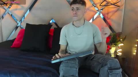 JASPER JONES online show from 4, 2, 2026