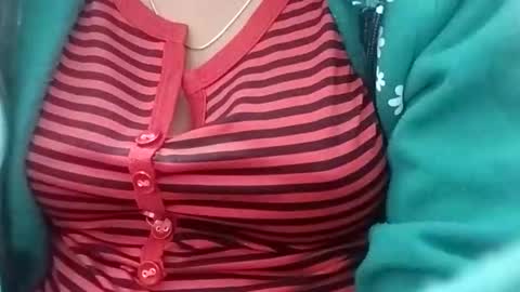 Snapshot of jasspreettt chatting on 19, 11, 2025 jasspreettt online show from 19, 11, 2025