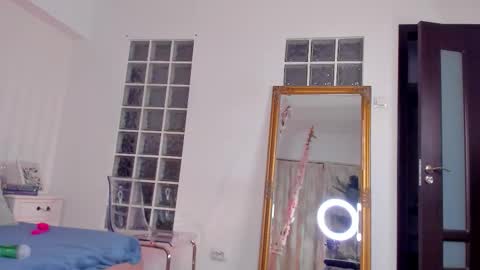 JassyeJoy online show from 26, 9, 2025