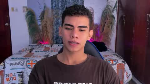 Snapshot of javierascencio chatting on 14, 12, 2025 javi15 online show from 14, 12, 2025