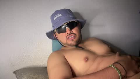 Snapshot of javiermichi chatting on 14, 11, 2025 javiermichi online show from 14, 11, 2025