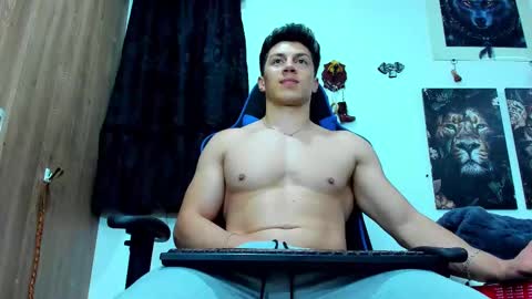 Snapshot of javiersexymann chatting on 23, 2, 2025 Javier online show from 23, 2, 2025