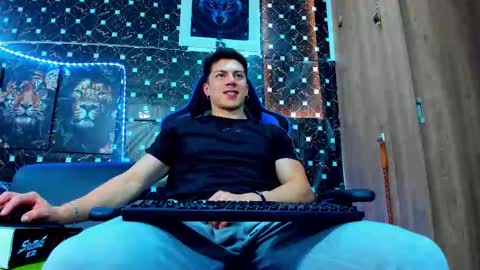 Snapshot of javiersexymann chatting on 11, 9, 2025 Javier online show from 11, 9, 2025